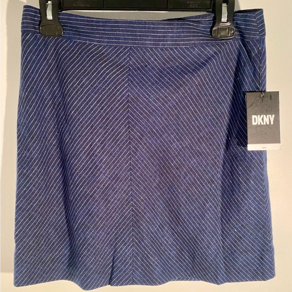 NWT DKNY Linen skirt navy mini